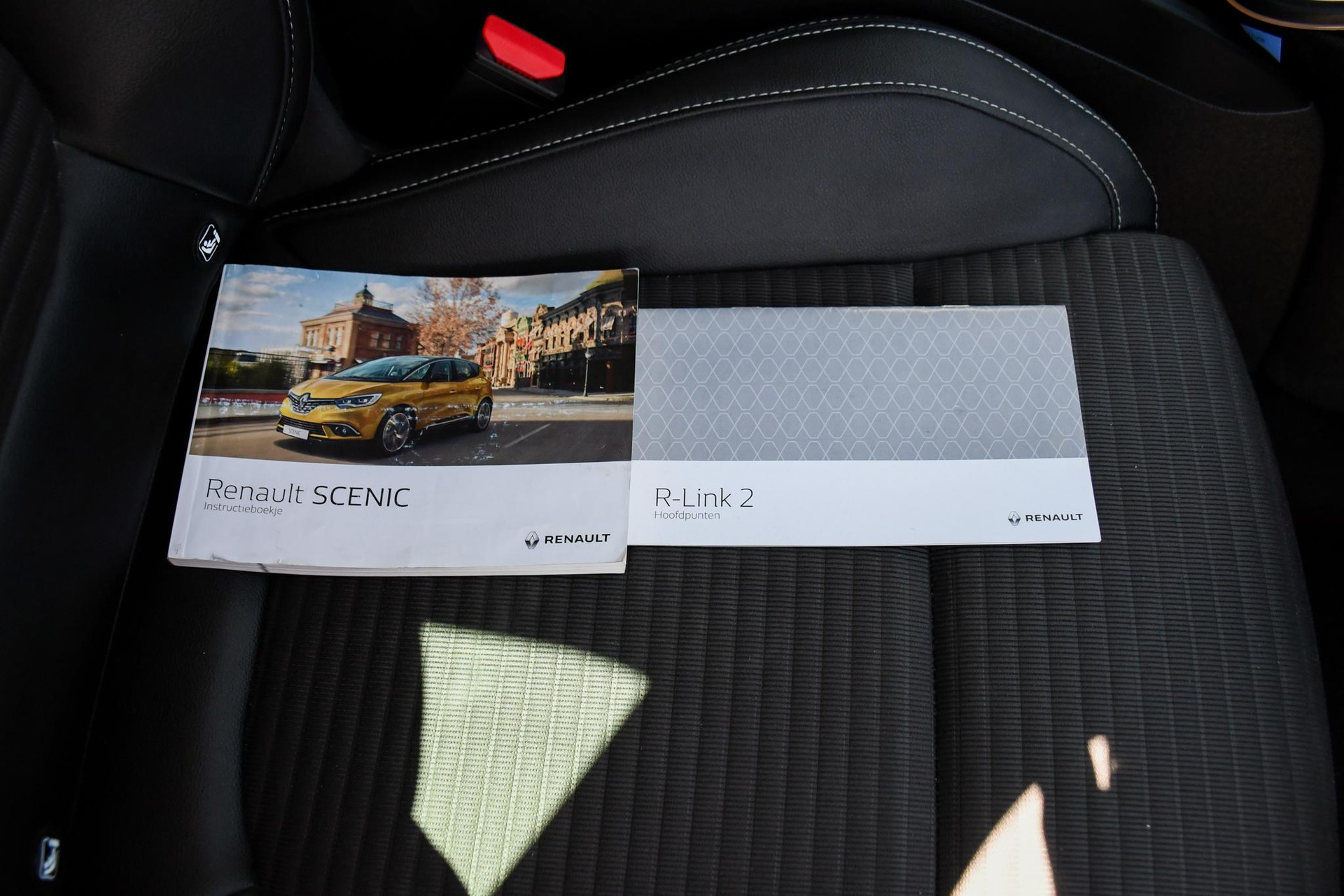 44774088-35.jpg