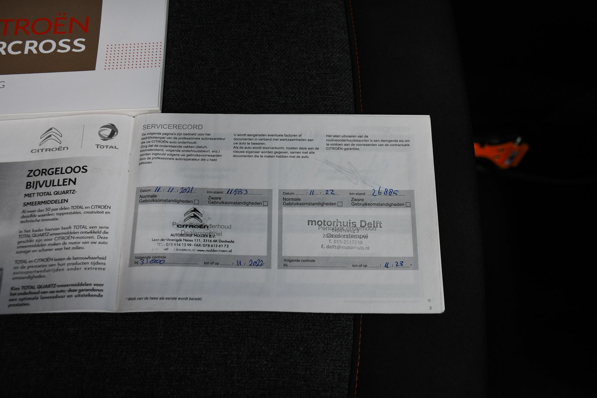 45083032-37.jpg