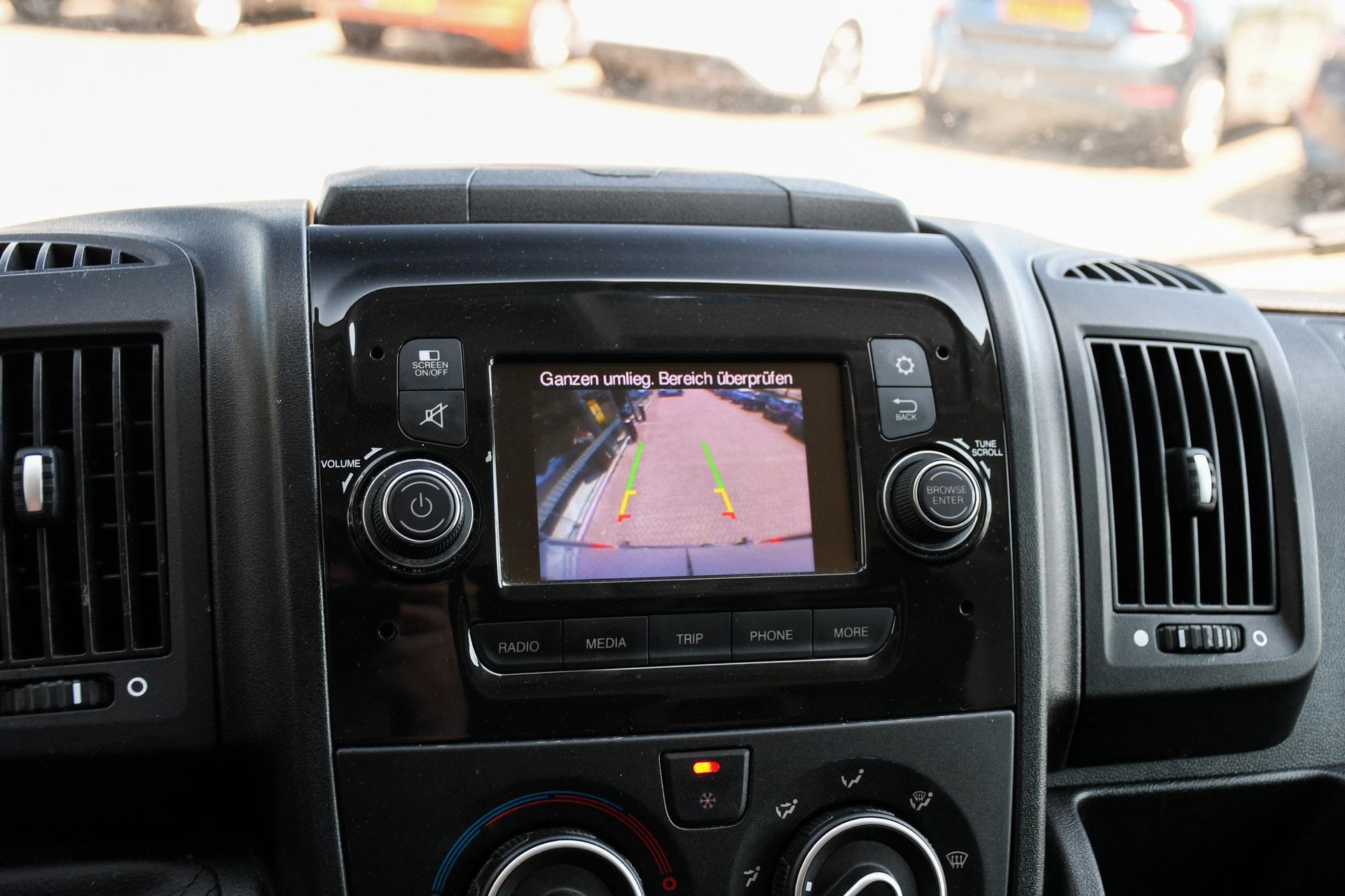 45984924-19.jpg