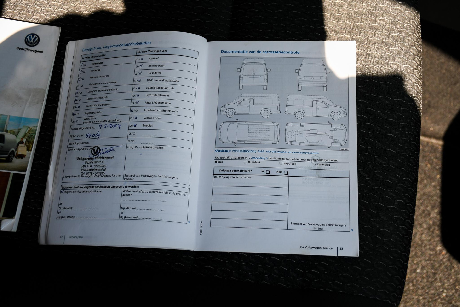 45985092-36.jpg