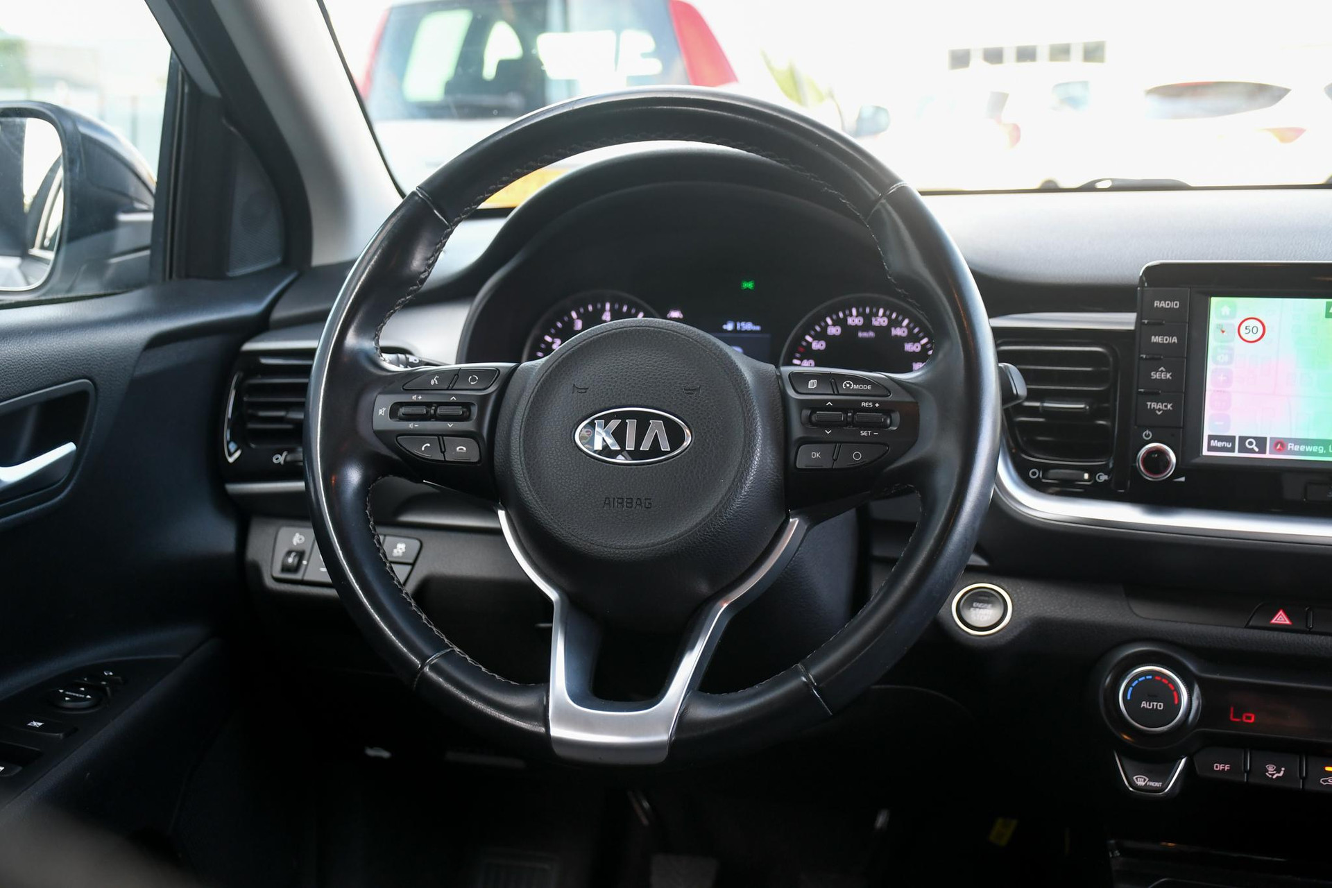 46414872-16.jpg