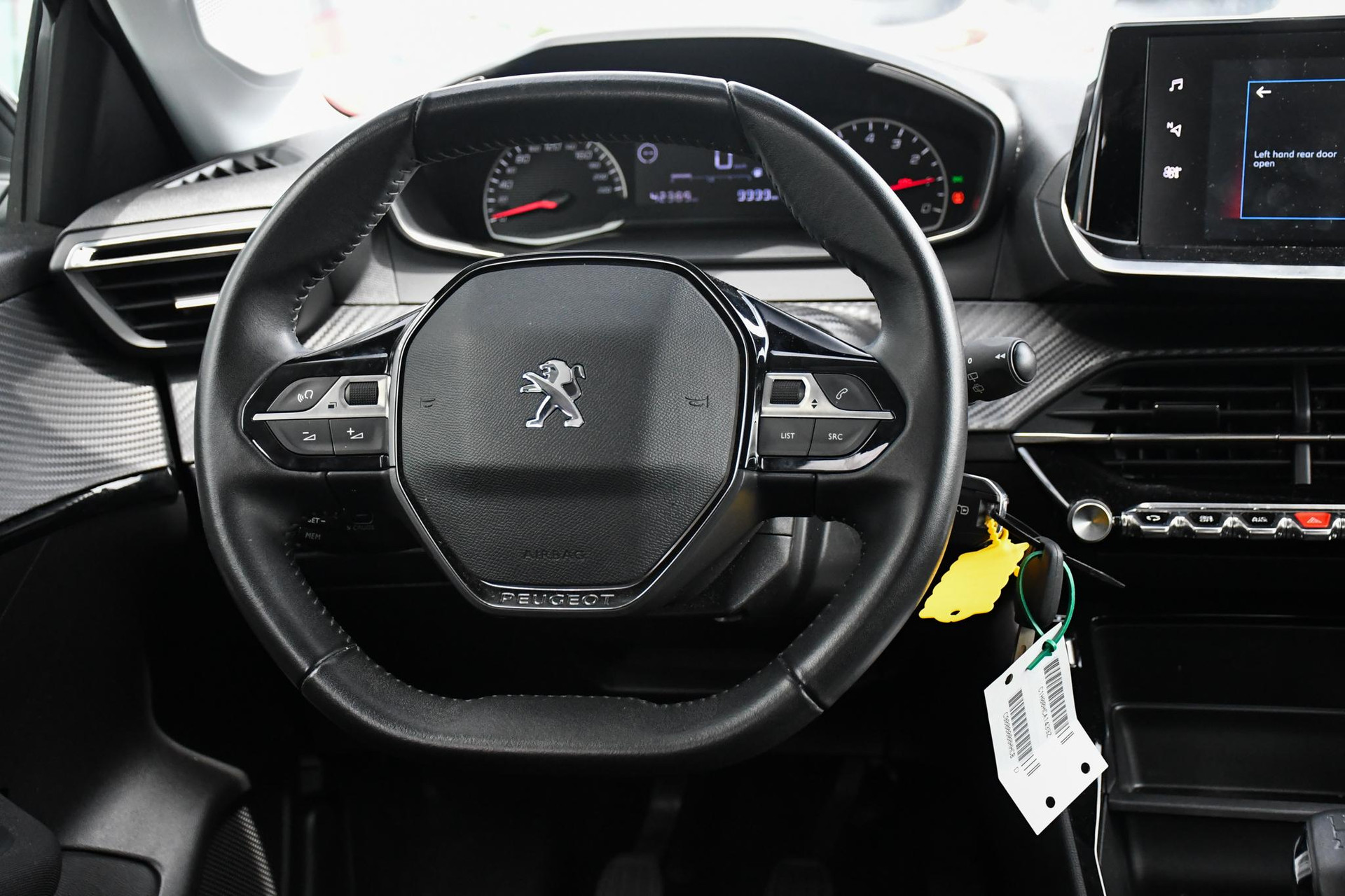 46492664-16.jpg