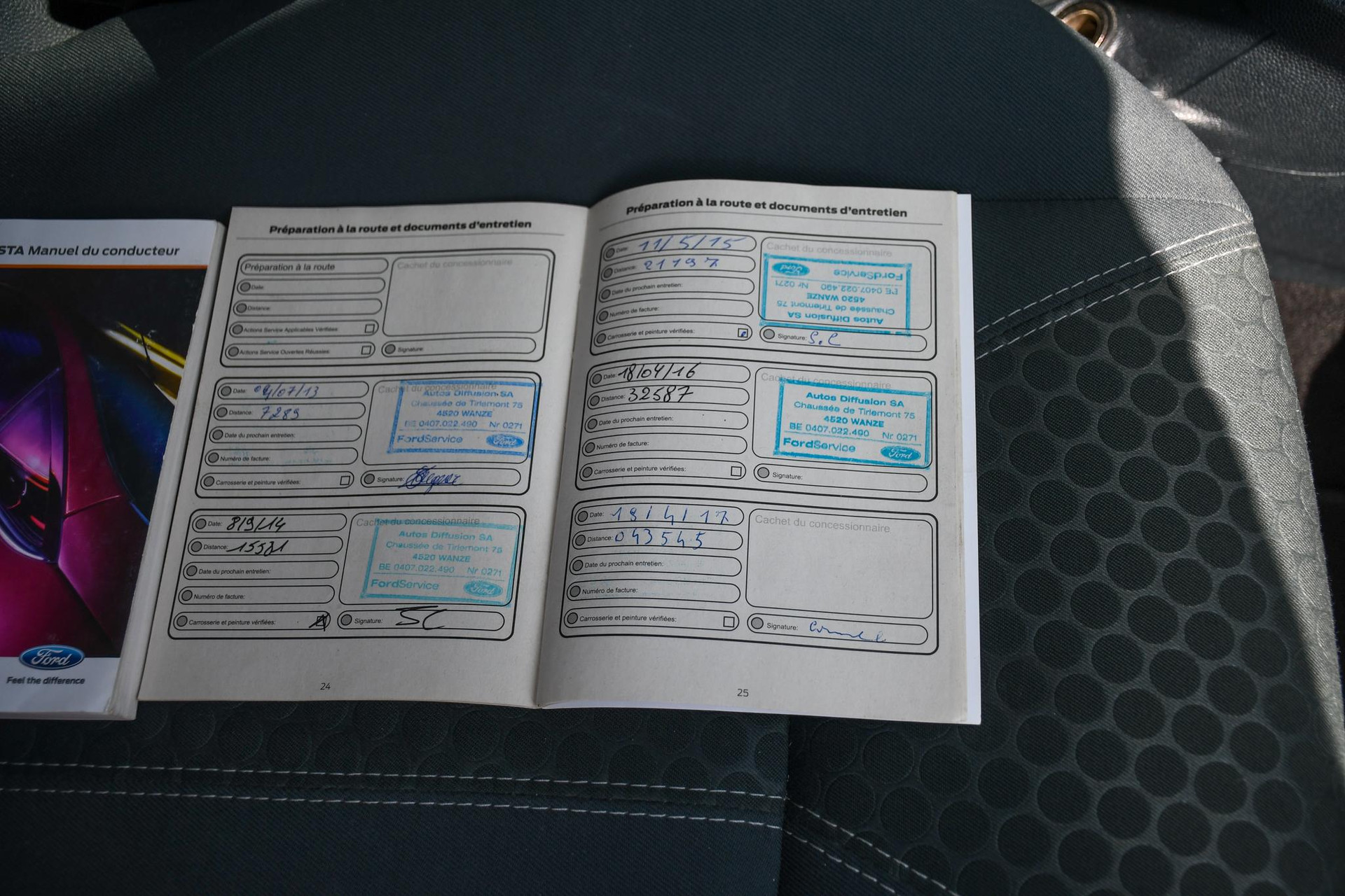 46695620-29.jpg
