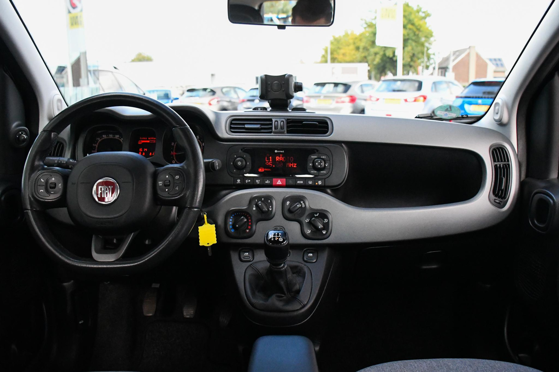 47959058-12.jpg